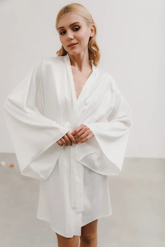 jules-bridal-robe