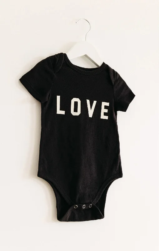 love-baby-onesie