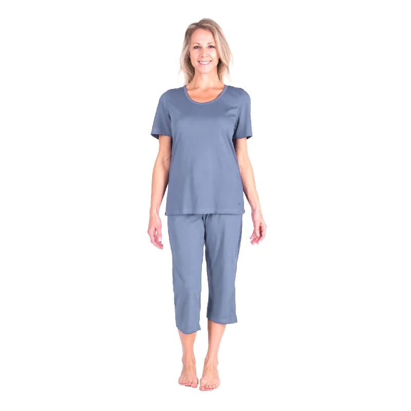 Women's Moisture Wicking Scoop Neck Drawstring Capri Pajama Set