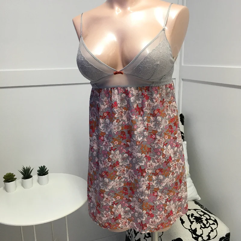 Triumph Floral Chemise - Size Medium