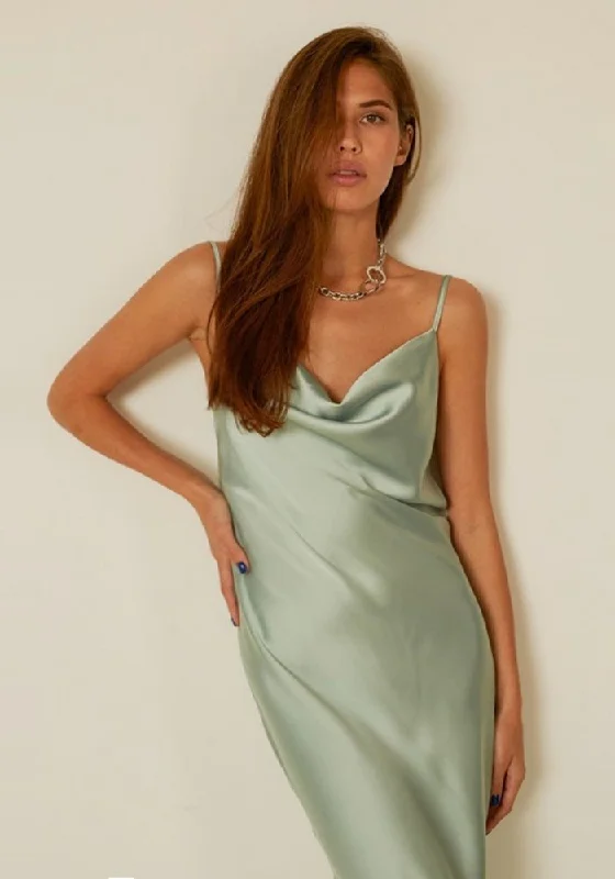 robe-satin-vert-pale-destockage